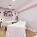 Hotel Honey