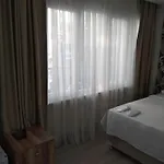 Honey Hotel