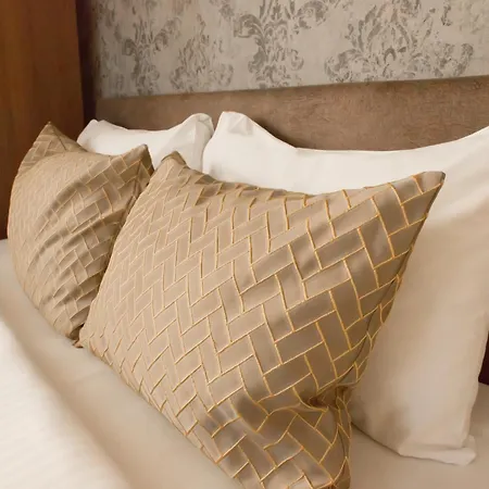 Hotel Honey