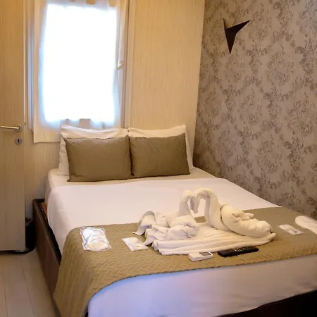 Honey Hotel