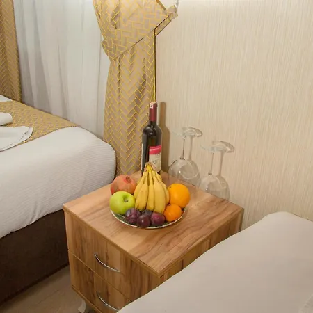 Hotel Honey