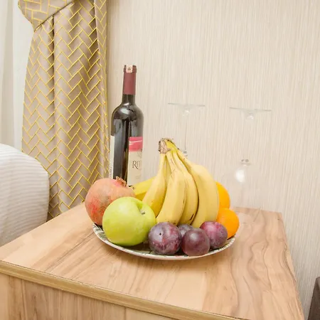 Hotel Honey 2*