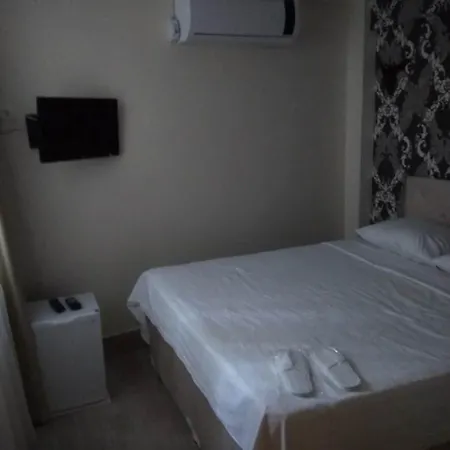Honey Hotel 2*