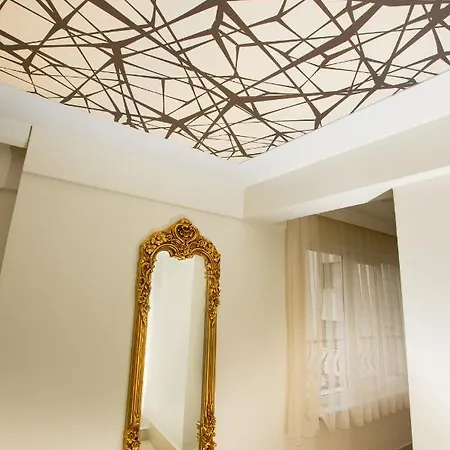 Honey Hotel 2*