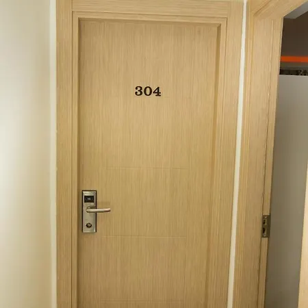 Honey Hotel