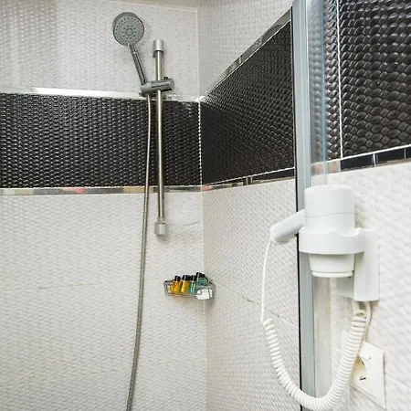 Hotel Honey 2*